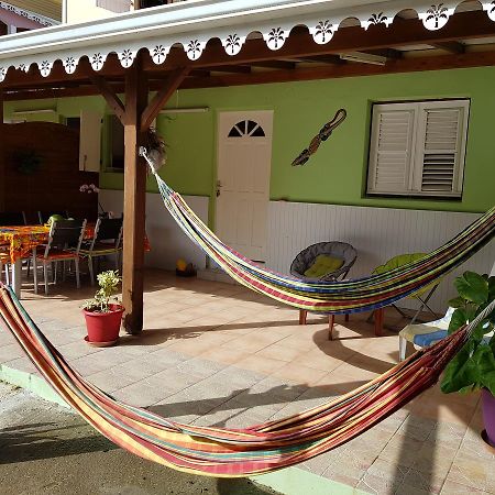 Bel Appartement - Proche Des Plages De Sainte Anne エクステリア 写真