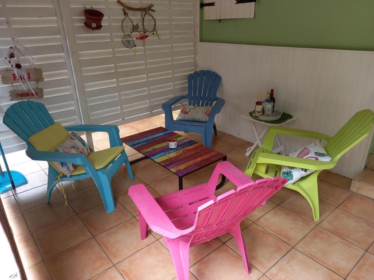 Bel Appartement - Proche Des Plages De Sainte Anne エクステリア 写真