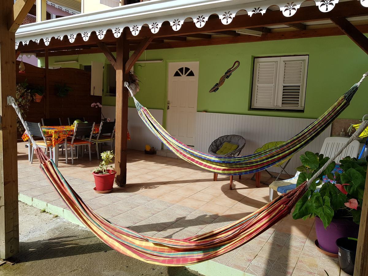Bel Appartement - Proche Des Plages De Sainte Anne エクステリア 写真